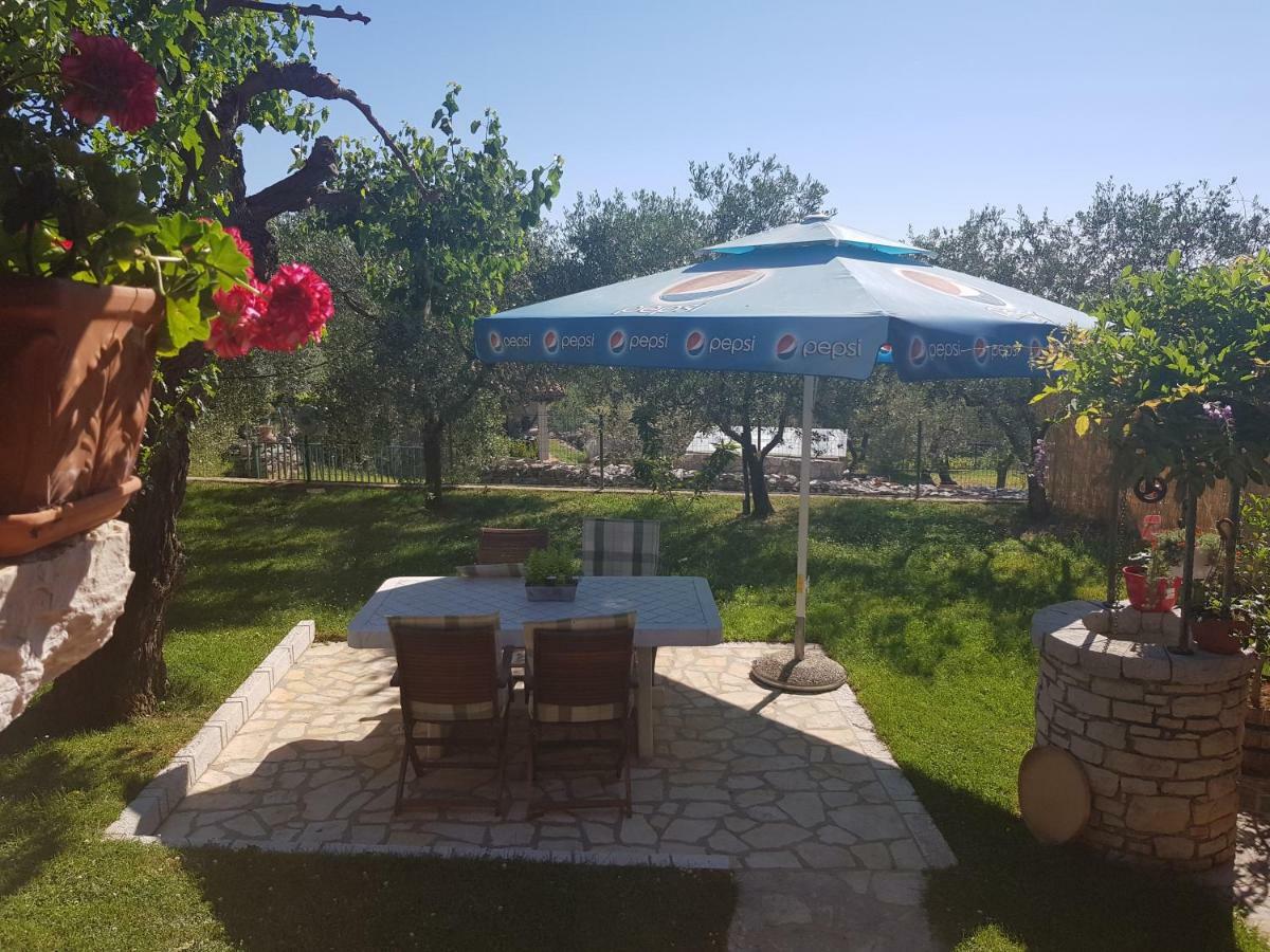 Casa Istria Villa บูเย ภายนอก รูปภาพ