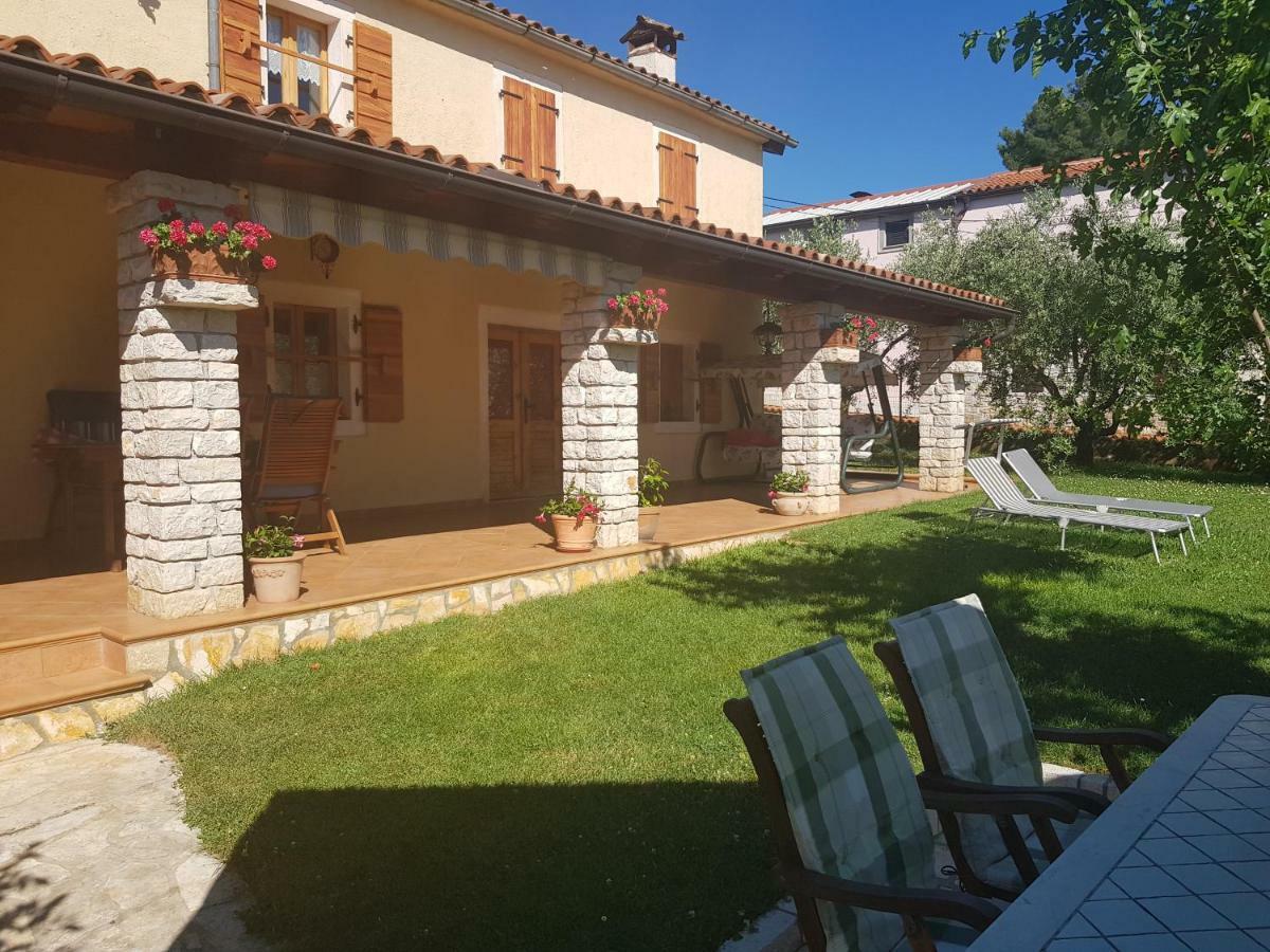 Casa Istria Villa บูเย ภายนอก รูปภาพ